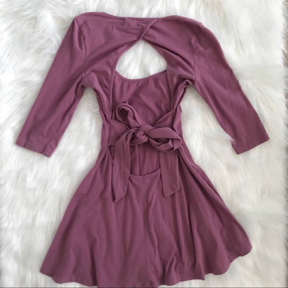 ｔｏｂｉ  ｂａｃｋｌｅｓｓ  ｂｏｗ  ｄｒｅｓｓ - Picture 3 of 4